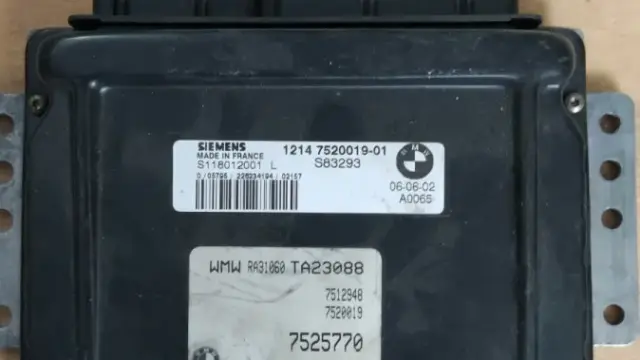 MINI ONE 1.6 66 KW  2002 RICAMBIO CENTRALINA MOTORE 7525770 12147520019-01 Mini usato