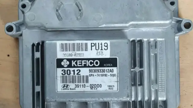 Centralina ECU Hyundai i10 2008 1.1 cc Benzina 39110-02DD0