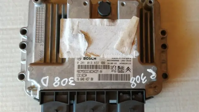 Centralina motore ECU 0281013872
