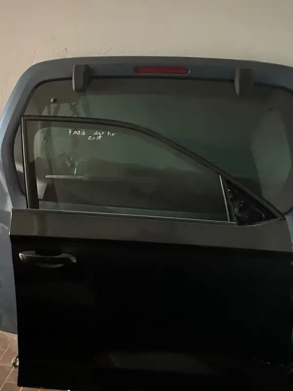 Porta anteriore destra Skoda Fabia 2018