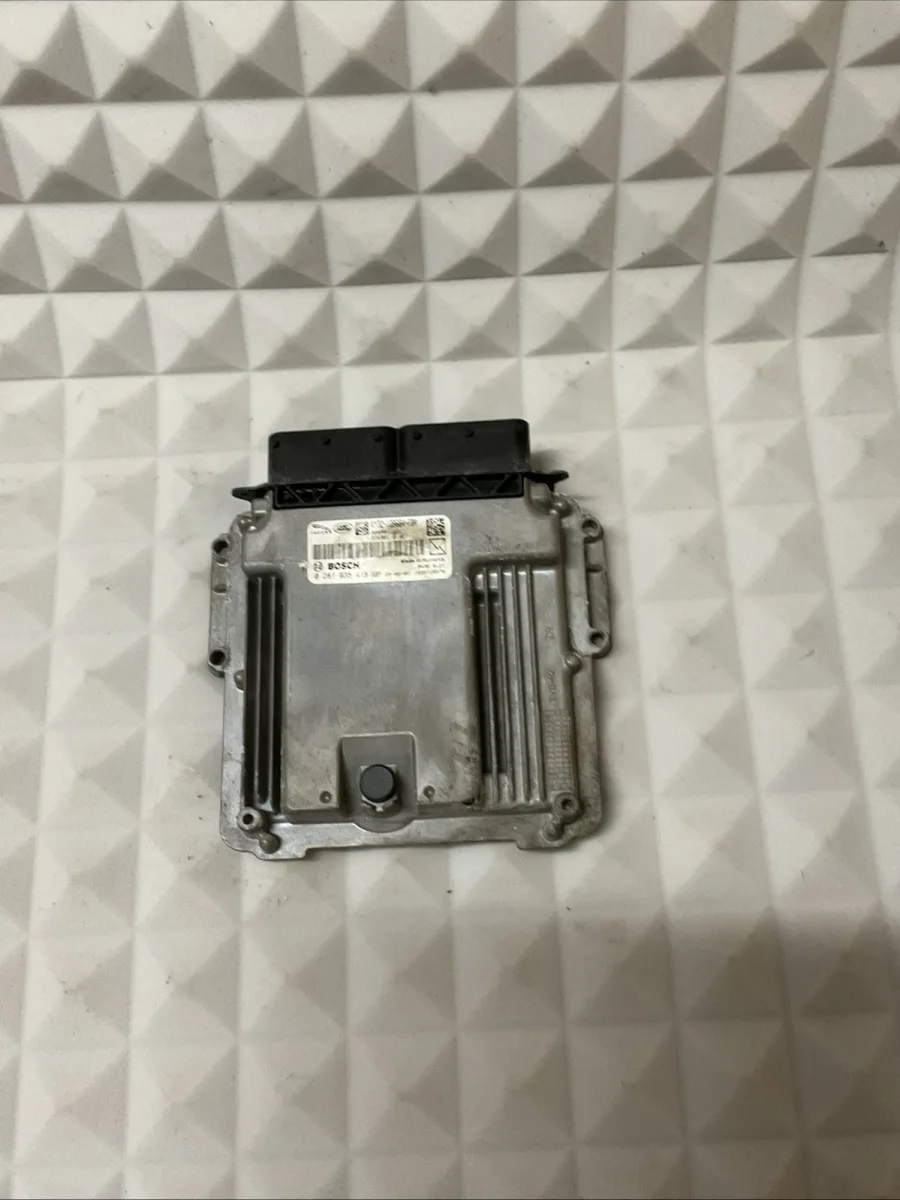 0281035418 CENTRALINA MOTORE ECU BOSCH JAGUAR F-PACE Jaguar