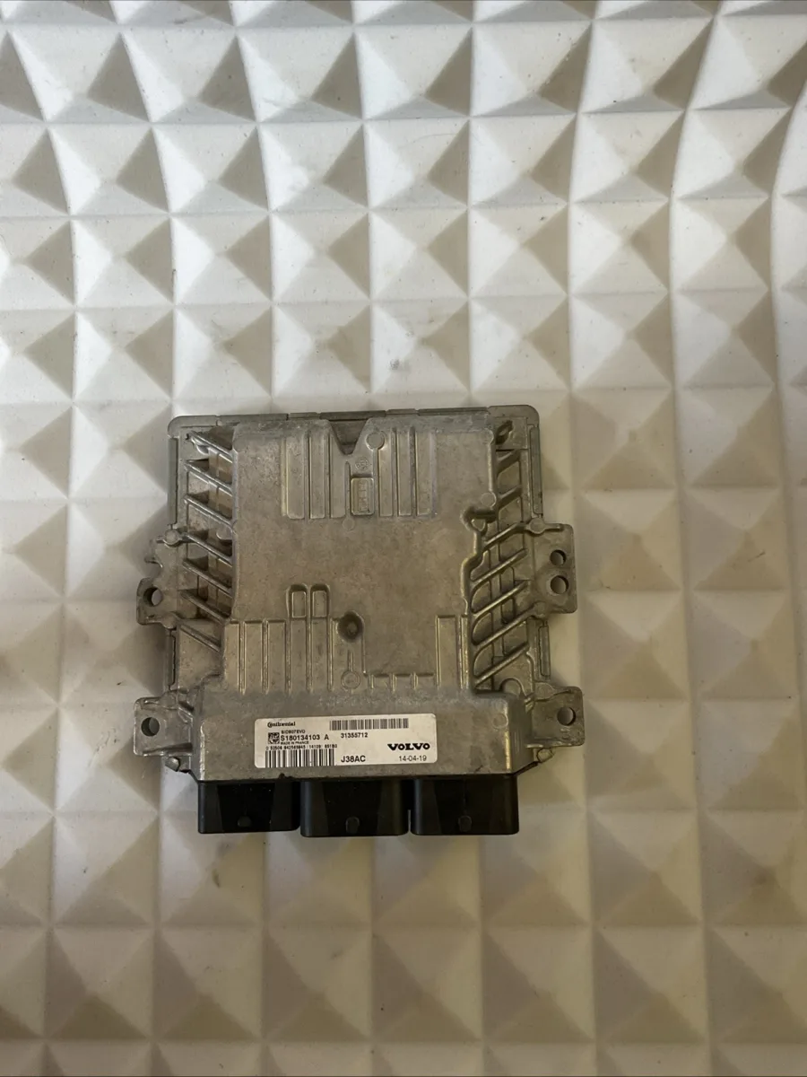 Centralina CONTINENTAL S180134103A VOLVO V40 Cross Country 84kw 31355712 Volvo