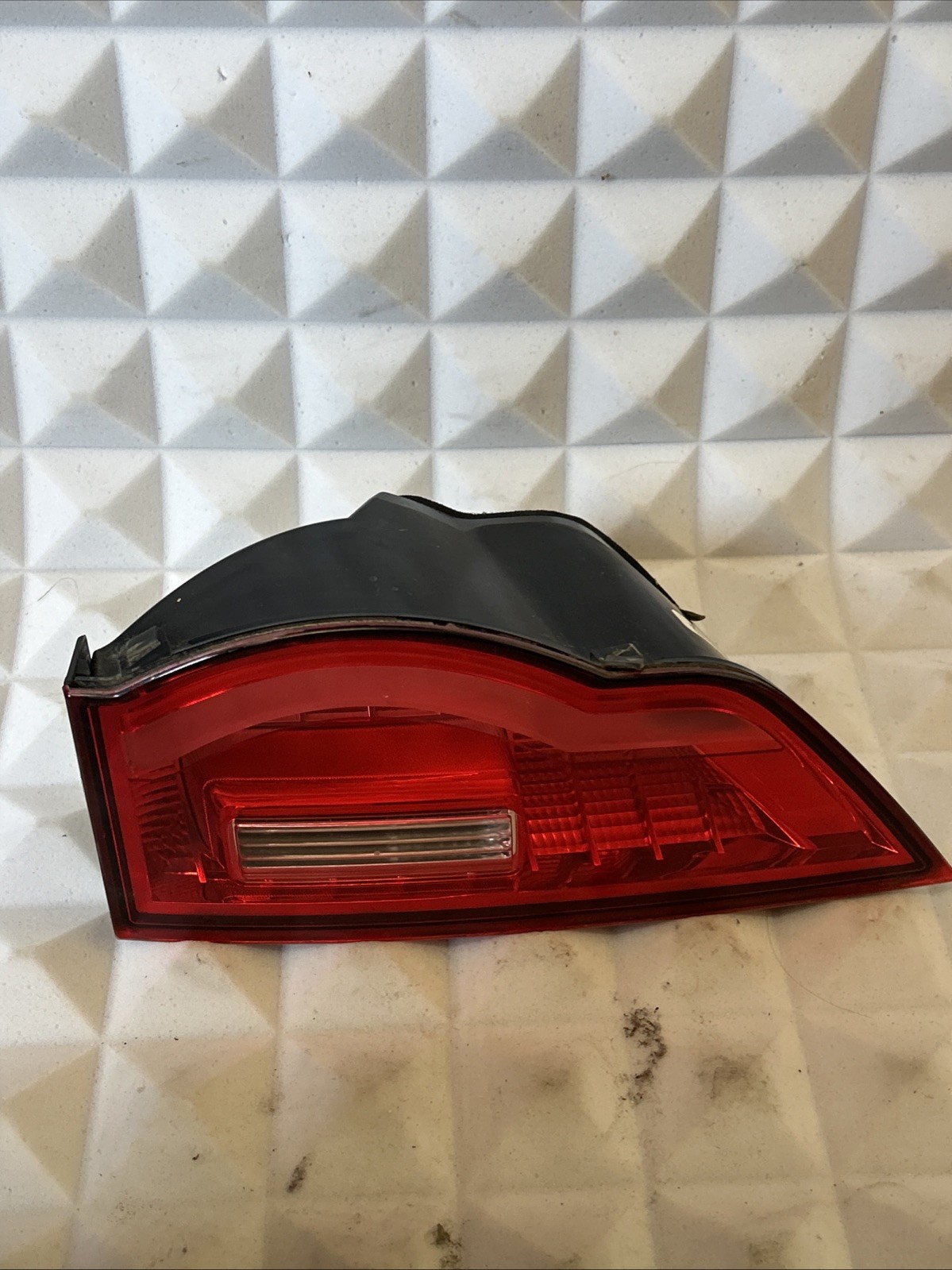 Fanale stop interno RH HK83-15K272-AA HK8315K272AA Jaguar F-Pace