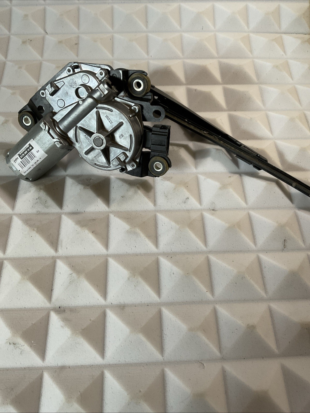 MOTORINO TERGICRISTALLO ET623G A1769061600 064075500010 1769066300 A1769066300