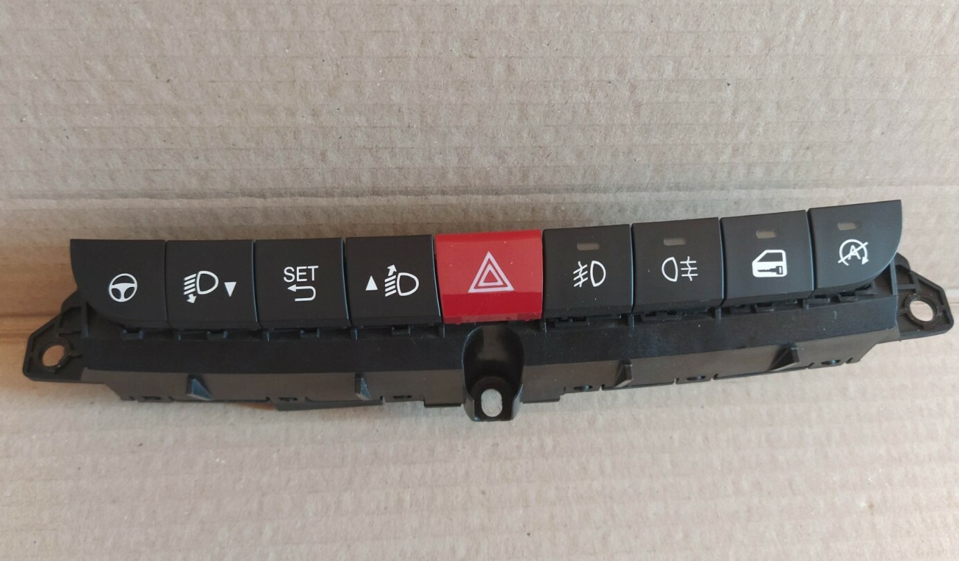 735587841 GRUPPO COMANDI MULTIFUNZIONE  FIAT 500L (199) 1.3D KW62 - 84CV (2014) Fiat