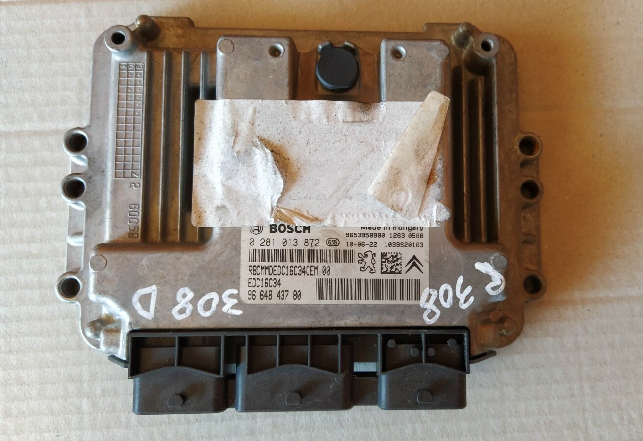 Centralina motore ECU 0281013872