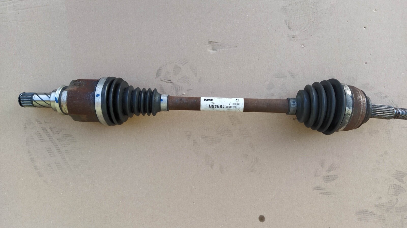 Dacia1.5 dCi 95 (K9K-872)(70kW) Semiasse Anteriore Sx 391018946R