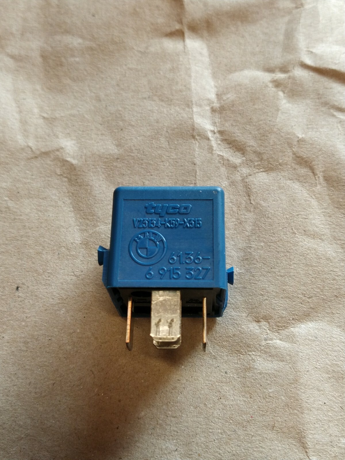 tyco V23134-K59-X313 BMW 61.36-6915327 BMW