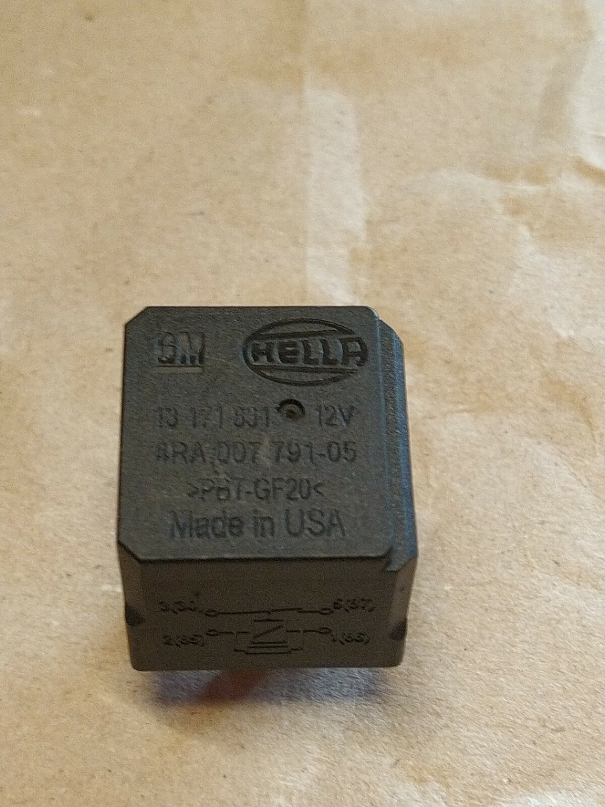 GM HELLA 13171831 4RA00779105