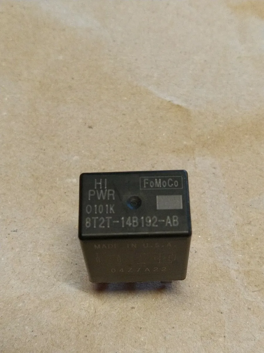 FoMoCo 8T2T-14B192-AB 04Z7A22