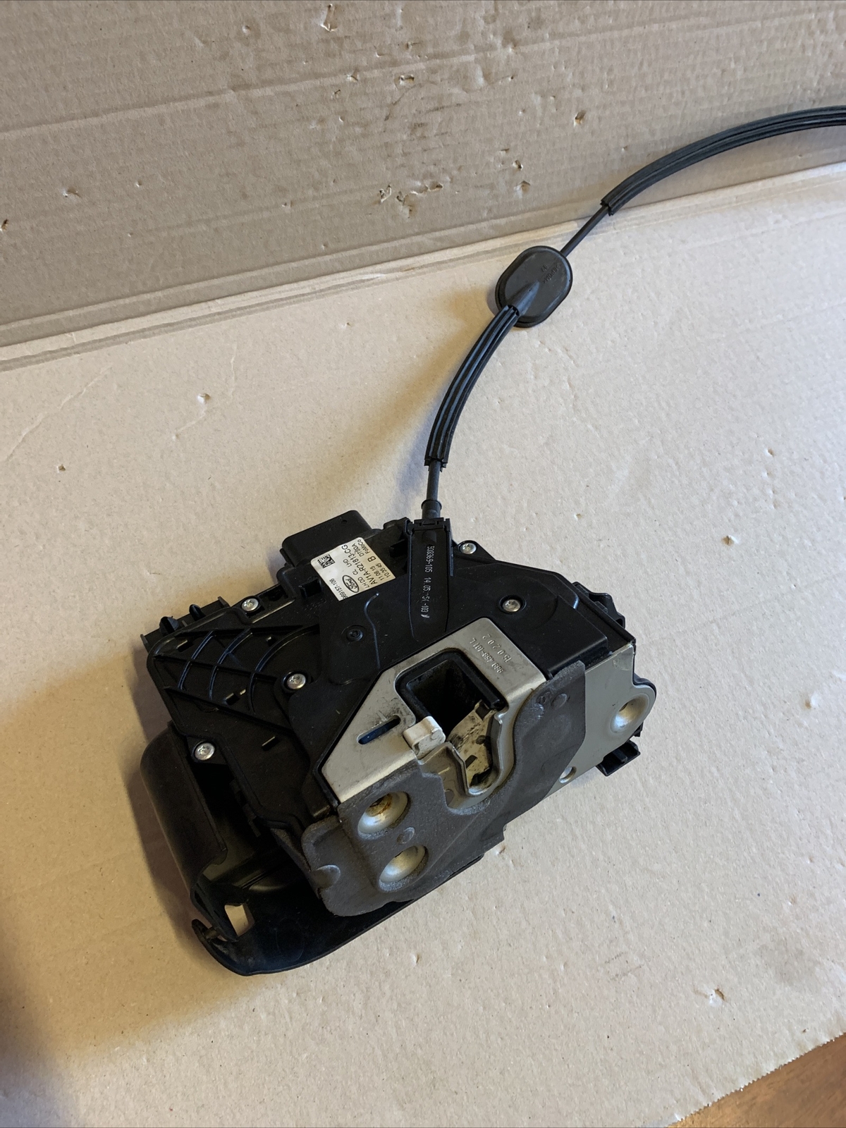 av1a-r21813-cg SERRATURA ANTERIORE SINISTRA FORD B - Max Berlina Benzina  581853 Ford