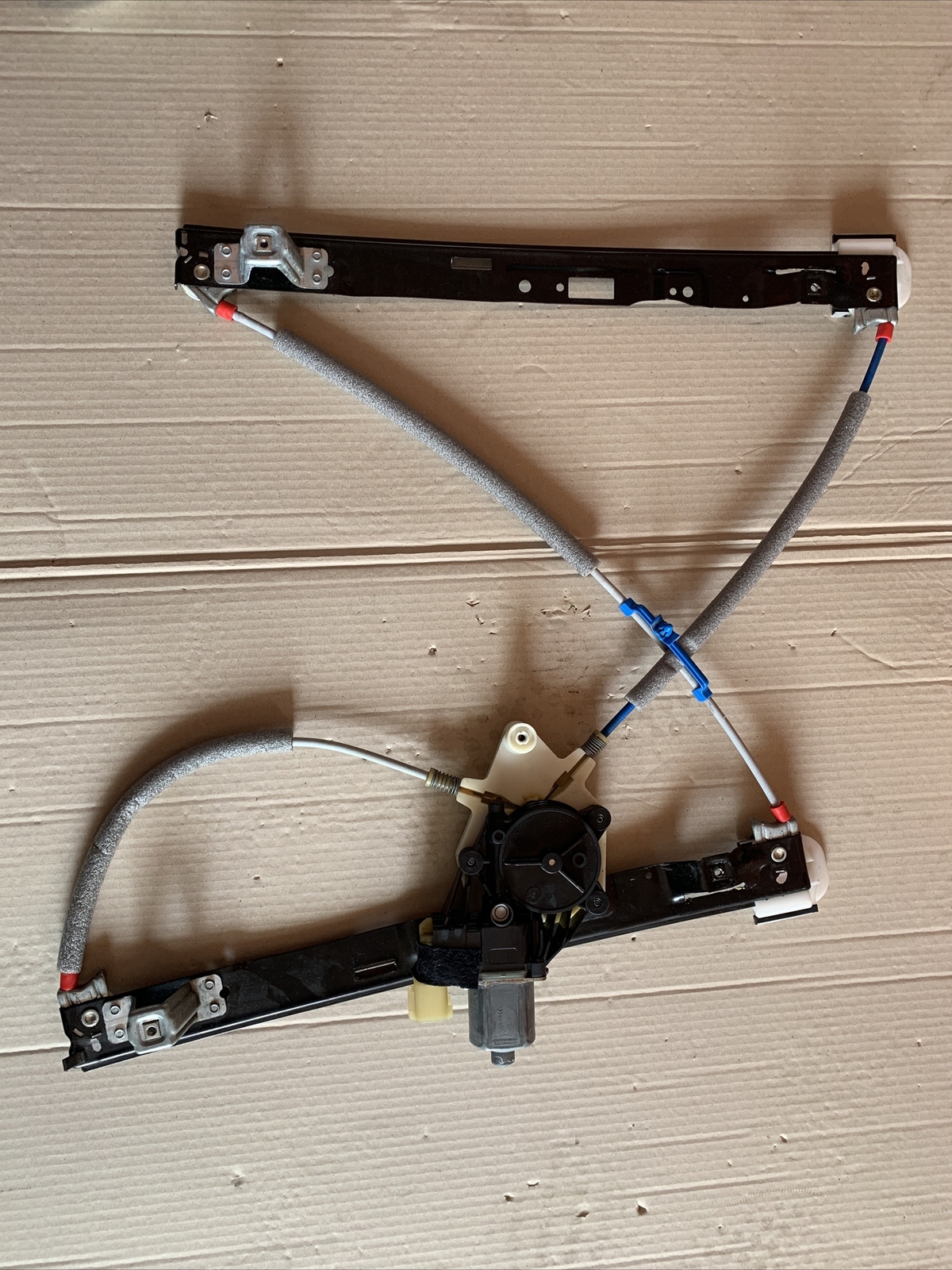 AV11-R23200/01 FORD BMAX ANTERIORE SINISTRO della finestra regolatore motore  Ford