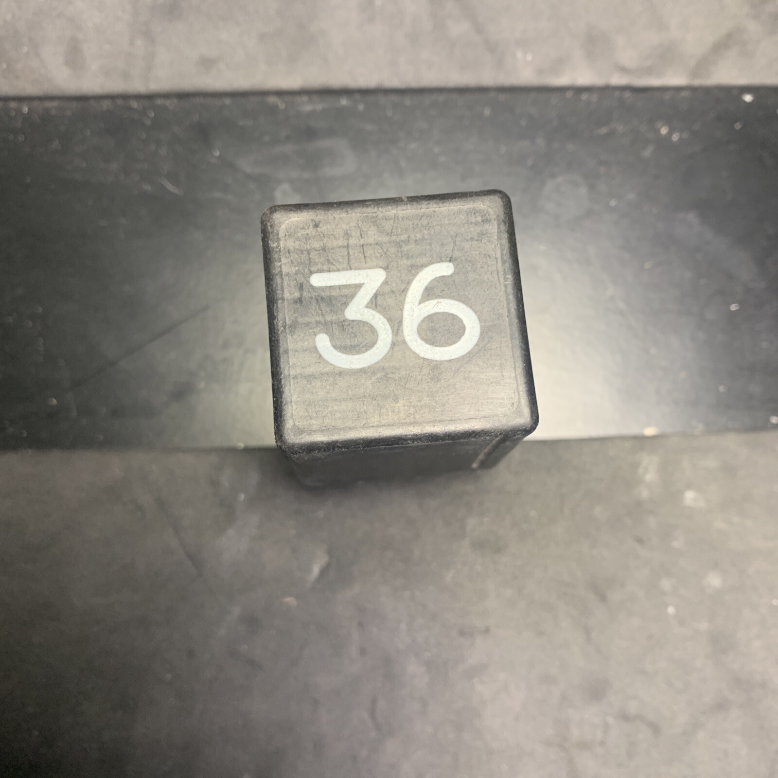 RELE'  12V COMPATIIBLE CON AUDI SKODA VW 3SB004885-04 - 3A0951307 Volkswagen