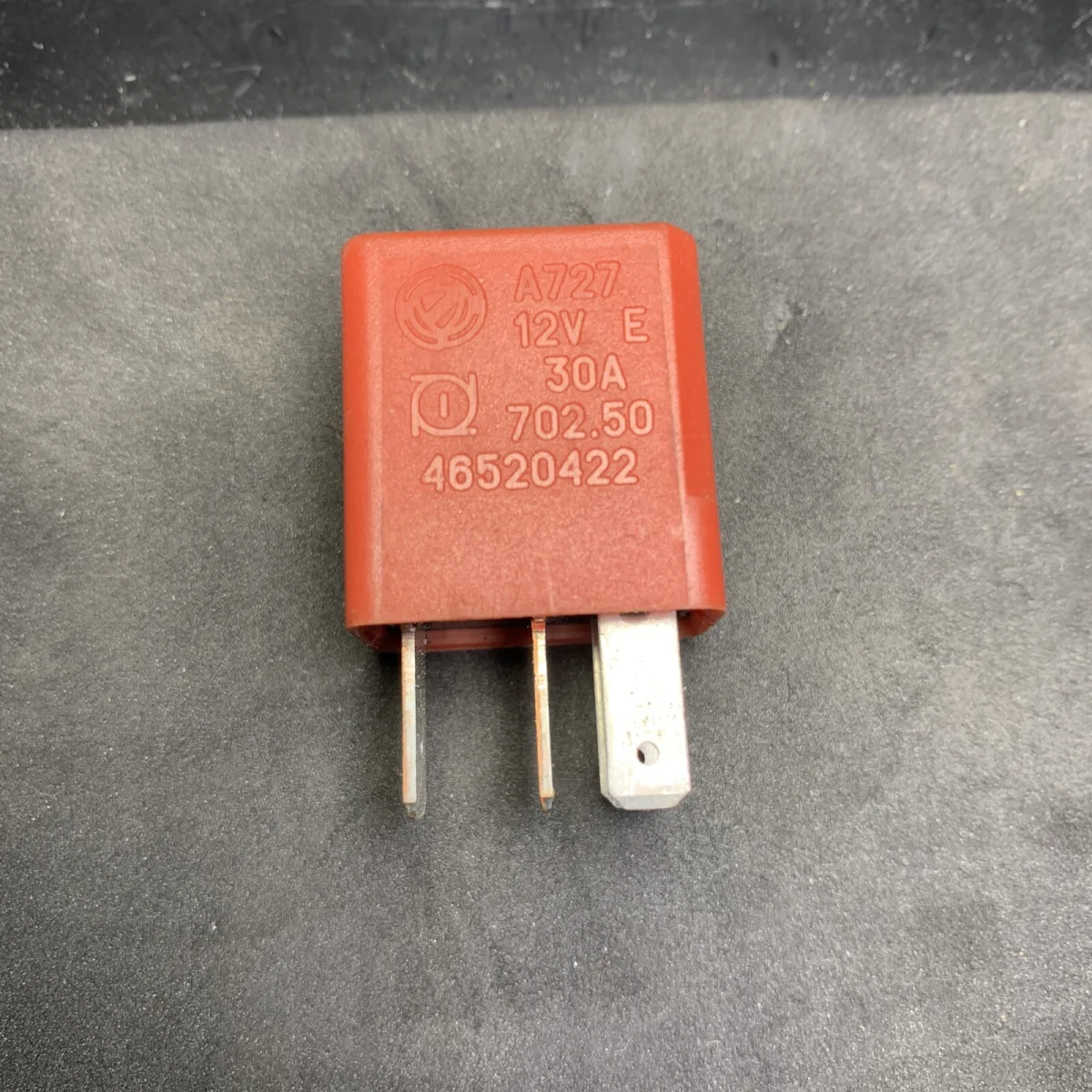 Relè ROSSO 12V 30A 46520422