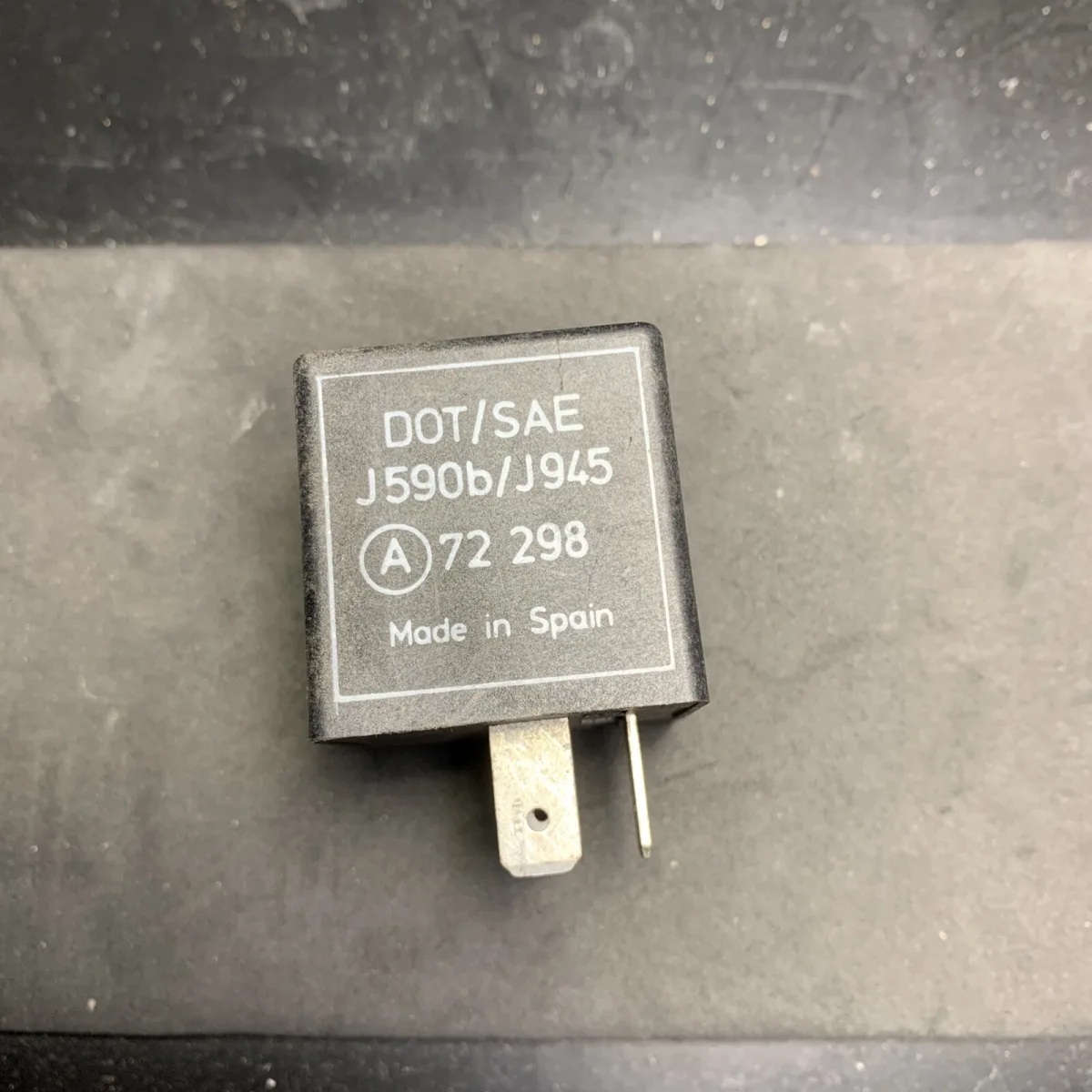 Relè 72298 j590b/j945 RELÈ 21 226103 191953227A