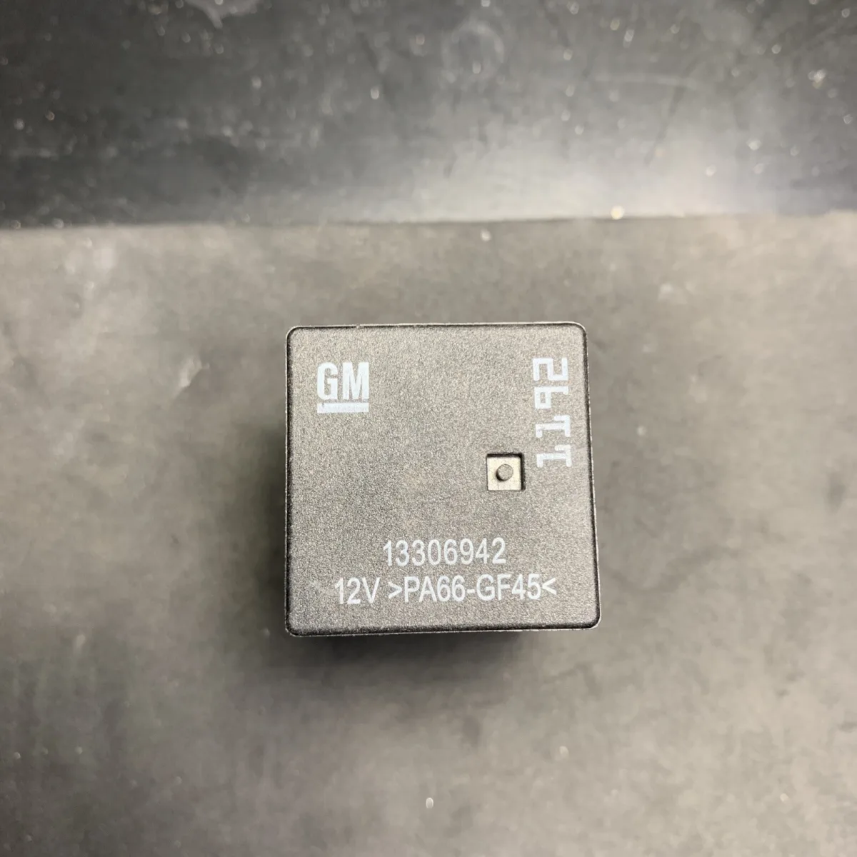 Relè gm 13306942 1192 1120B78