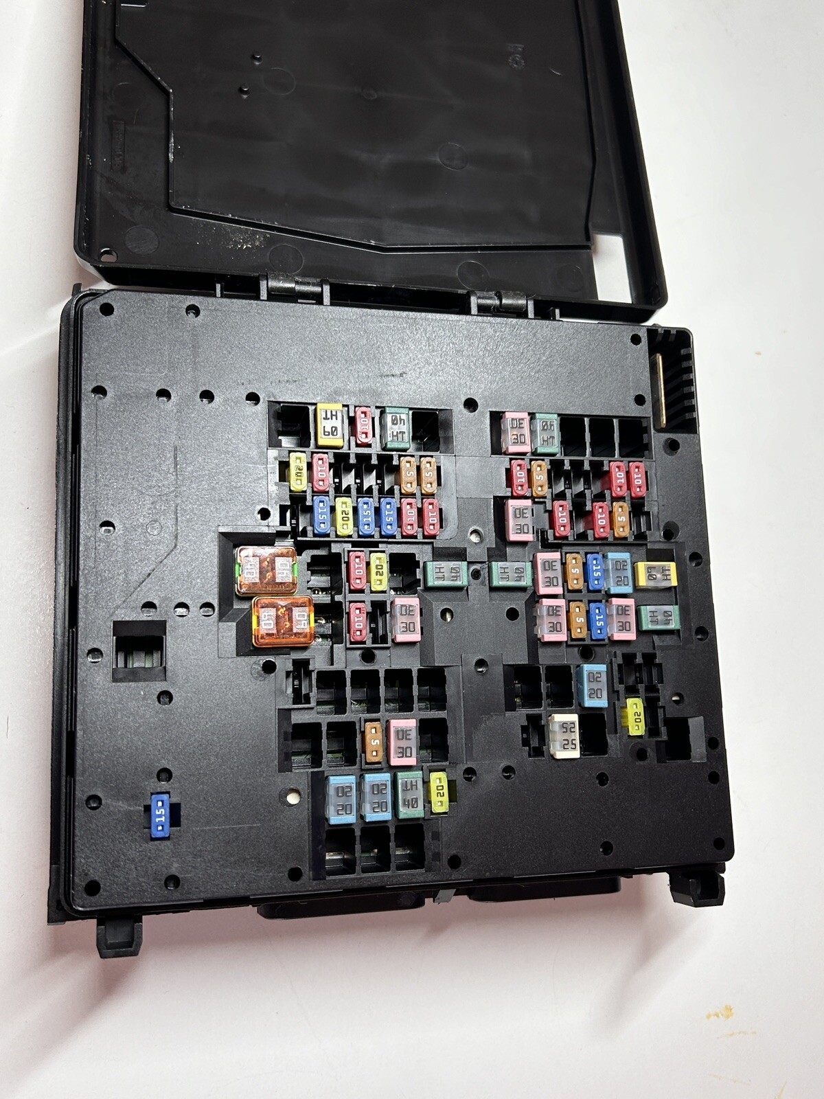 L1TT-14D068-HAD SCATOLA FUSIBILI FORD PUMA 1.0