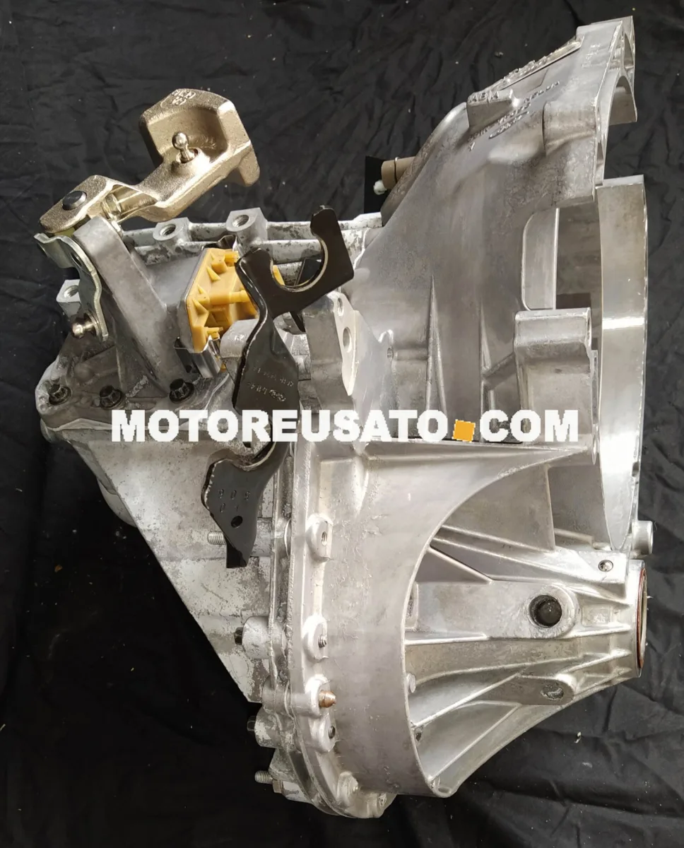 CAMBIO MANUALE FORD TRANSIT QVFA  6C1R7002KC MOTORE QVFA Ford usato