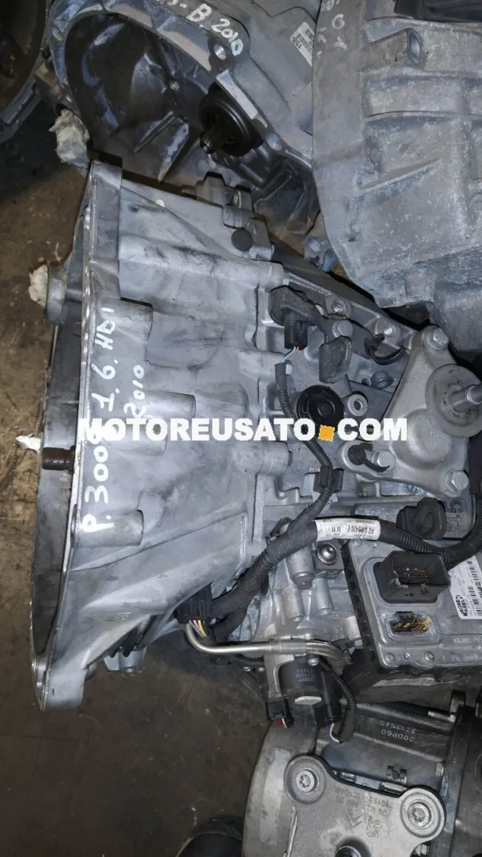 cambio Peugeot 3008 16 HDI Peugeot usato